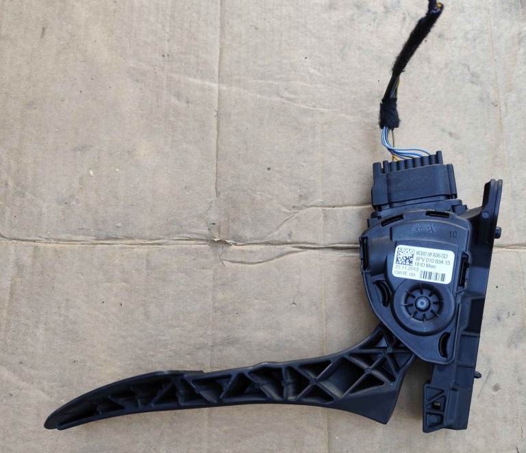 Accelerator Throttle Gas Pedal 6G92-9F836-SD £15 