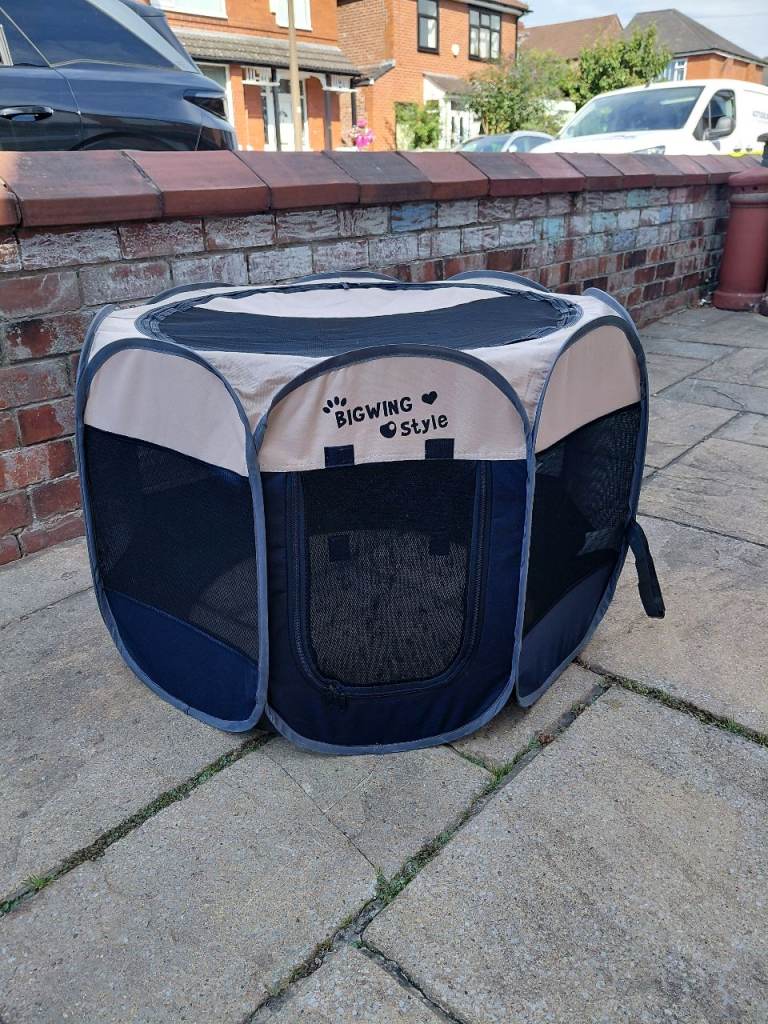 Free Bigwing style puppy play pen - collection only