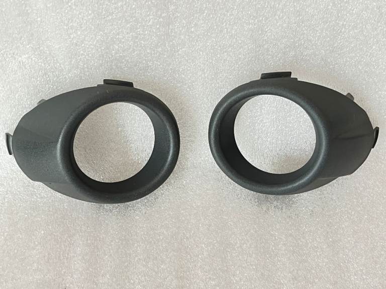 GENUINE FRONT BUMPER FOG LIGHT SURROUNDS COVERS TRIMS BEZELS FORD FIESTA ZETEC S