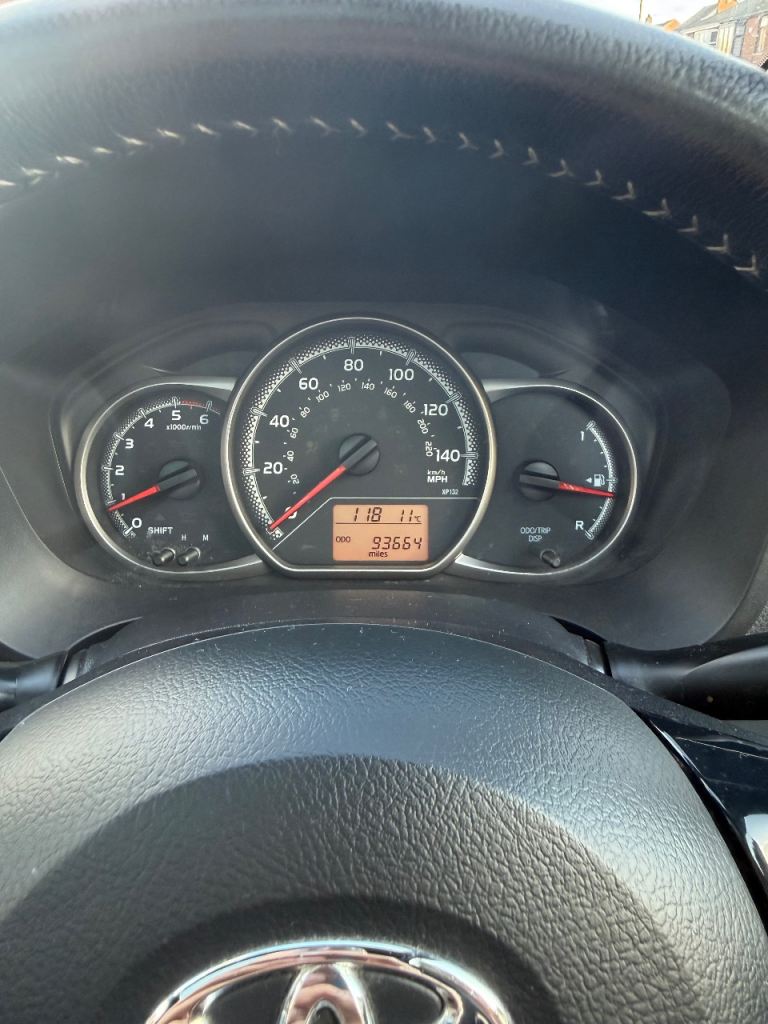 Toyota, YARIS, Hatchback, 2016, Manual, 1364 (cc), 5 doors