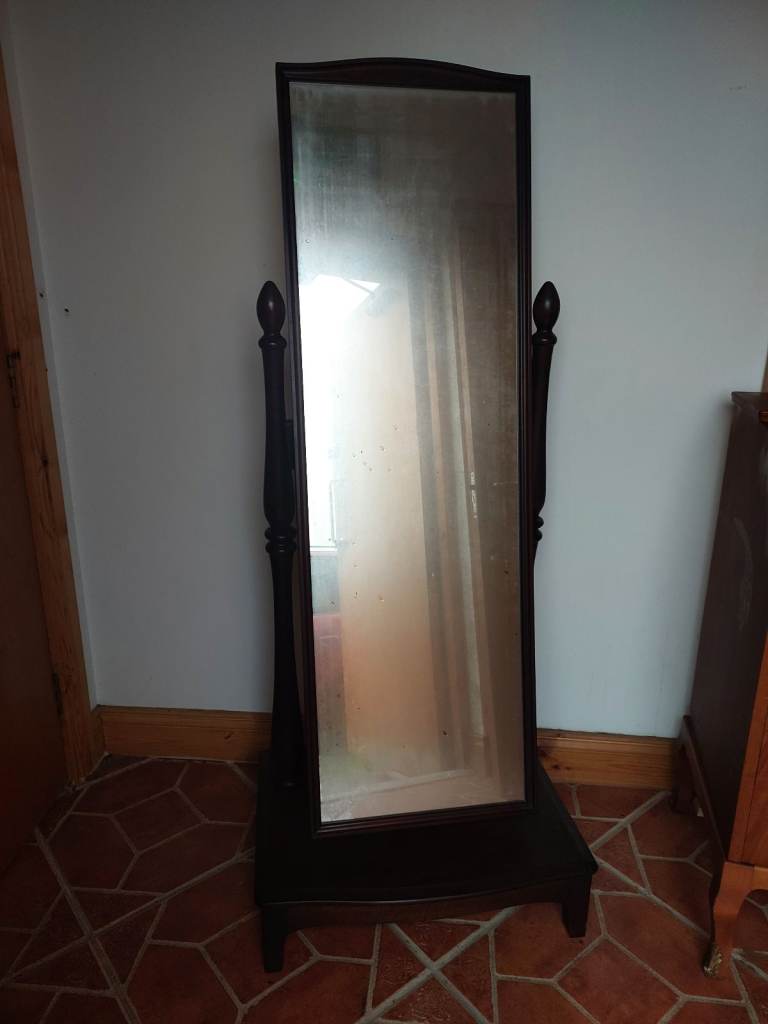 Stag Minstrel Cheval Dressing Mirror 