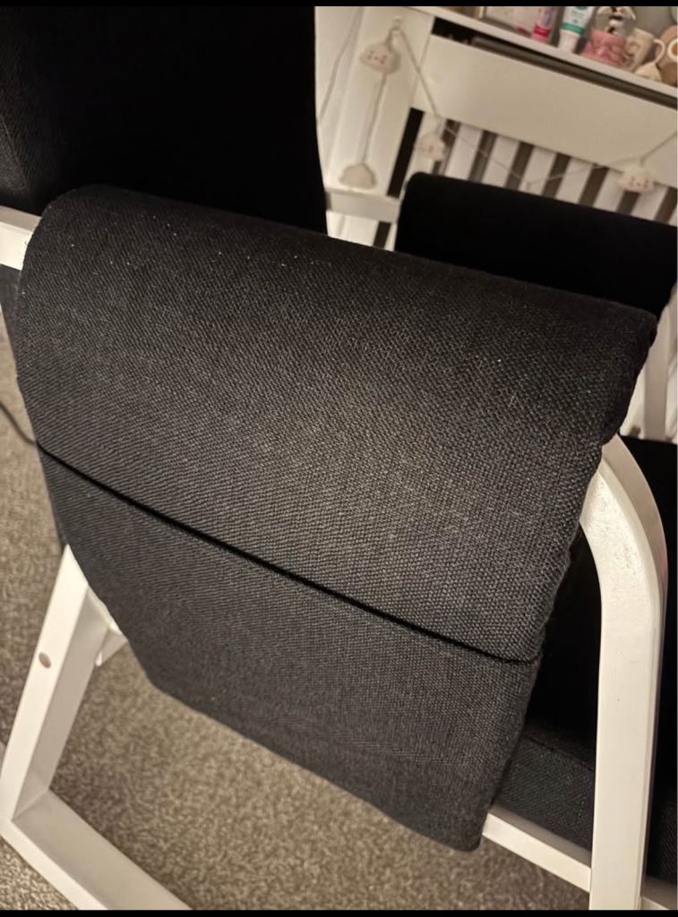 Ickle bubba Dursley rocking chair - black  (great condition)!!!