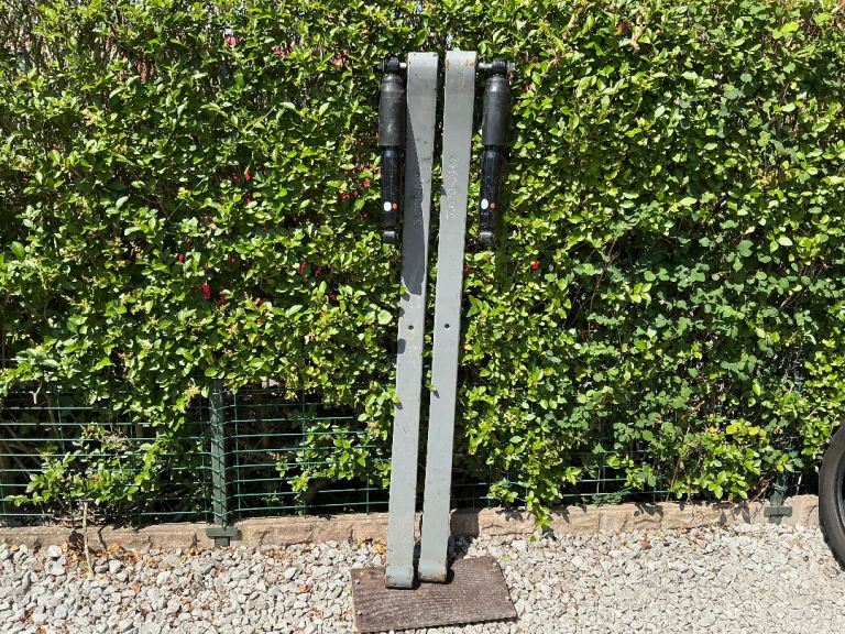 REAR SPRINGS