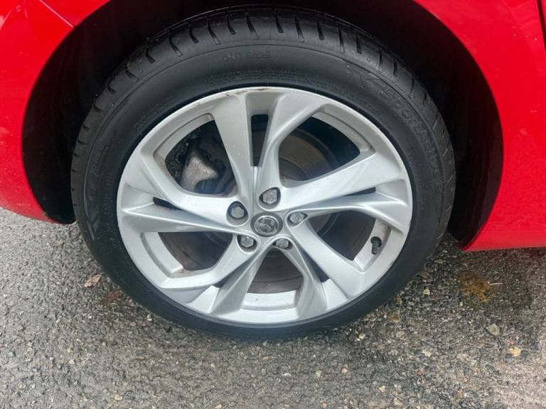 2017 Vauxhall Astra 1.4i 16V SRi 5dr HATCHBACK PETROL Manual