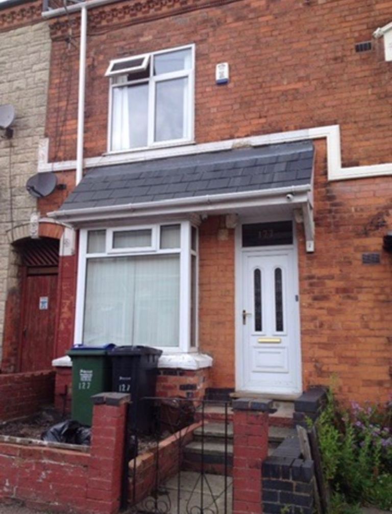 2 Bed House for Rent - Smethwick 