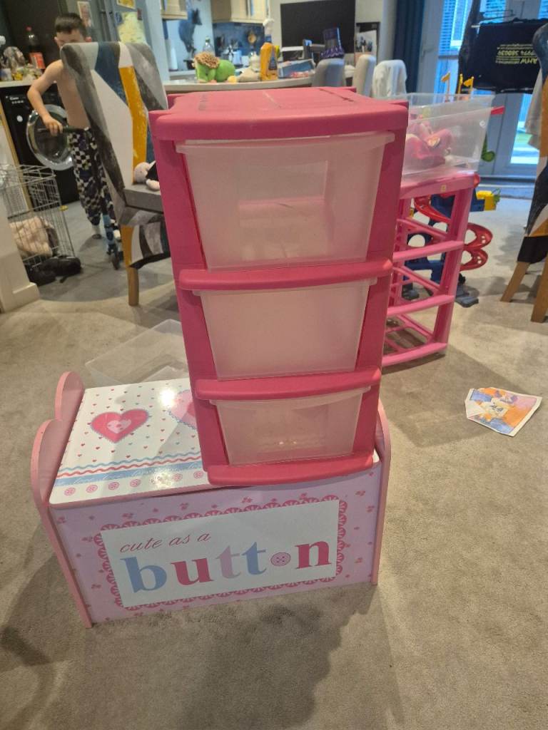 Toy boxes 