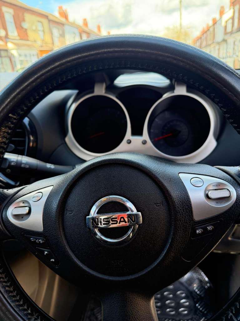 Nissan, JUKE, Hatchback, 2012, Manual, 1598 (cc), 5 doors