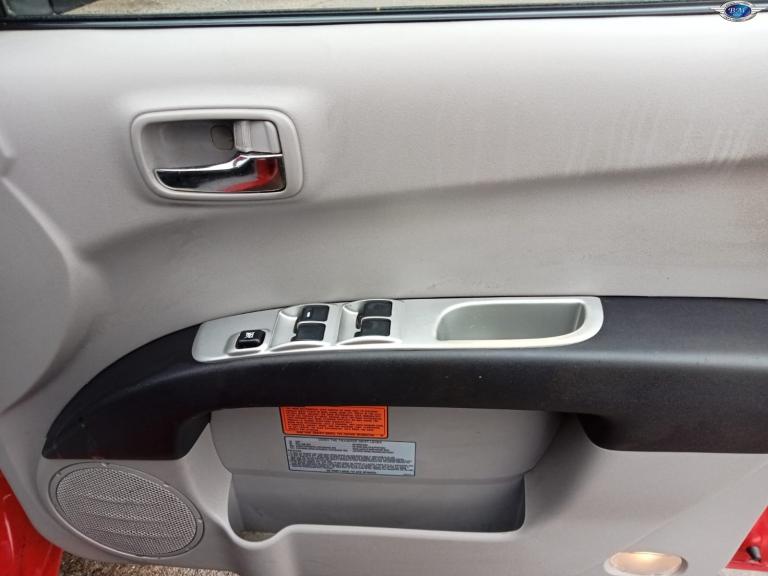 MITSUBISHI L200 2.5 DI-D Trojan Red Manual Diesel 2011