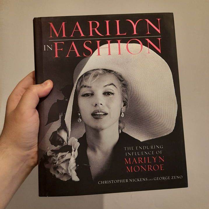 Marilyn in Fashion [Book]