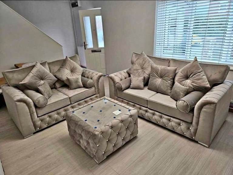 Malibu Chesterfield Sofa | 3+2 Seater, Corner, Armchair & Coffee Table | Brand New 