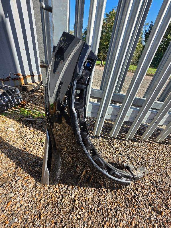 RANGE ROVER EVOQUE Drivers side WING FENDER PANEL BLACK Breaking Parts