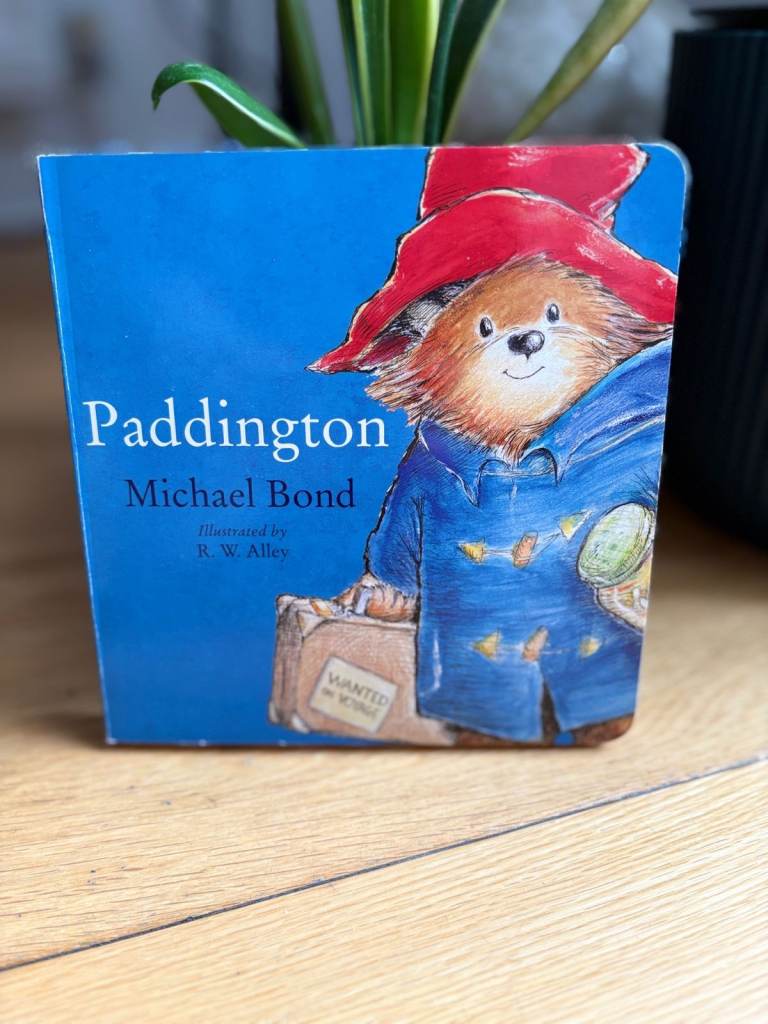 Michael Bond Paddington 🐻 Kids book