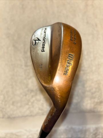 Wilson Harmonized BeCu Lob Wedge 60° – Cuivre Béryllium – Manche Acier – Main Droite