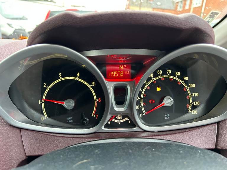 Ford, FIESTA, Hatchback, 2010, Manual, 1388 (cc), 5 doors