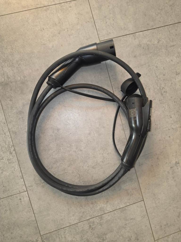 Type 1 to Type 2 EV Charging Cable 2.5m-3m 32A