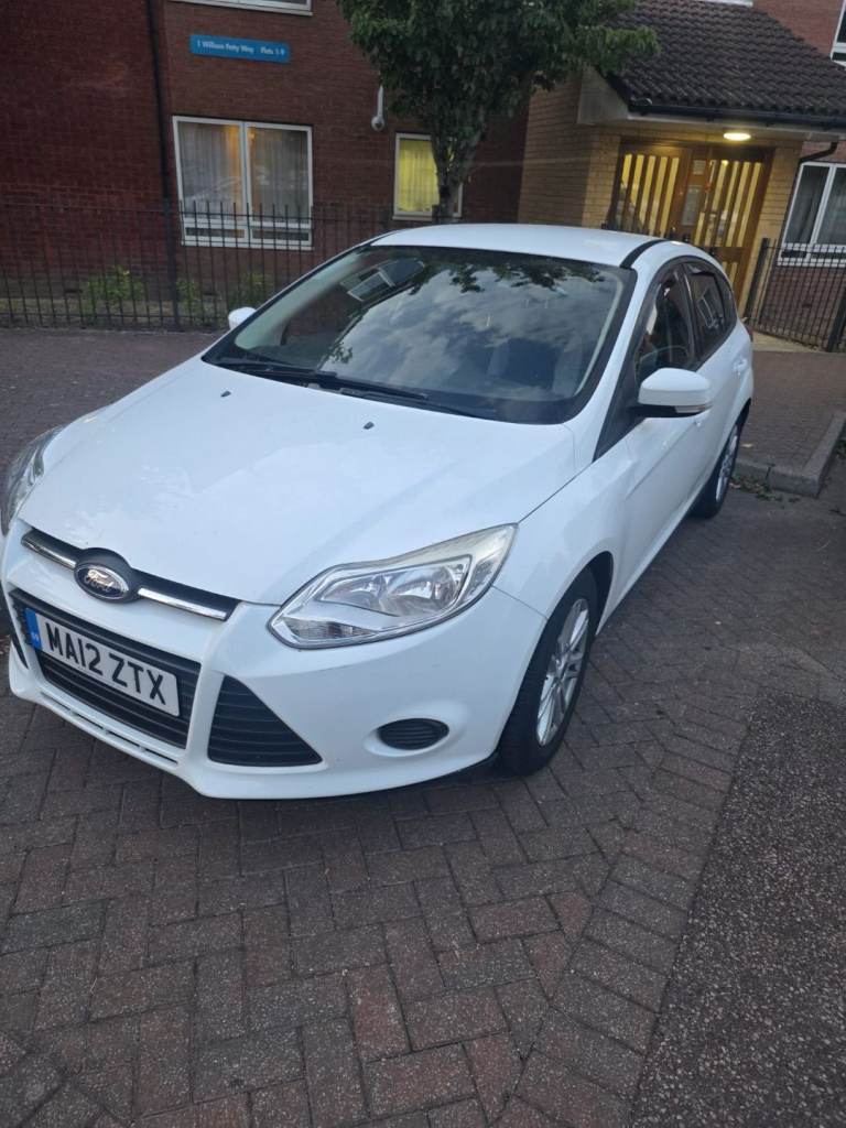 Ford, FOCUS, Hatchback, 2012, Manual, 1596 (cc), 5 doors