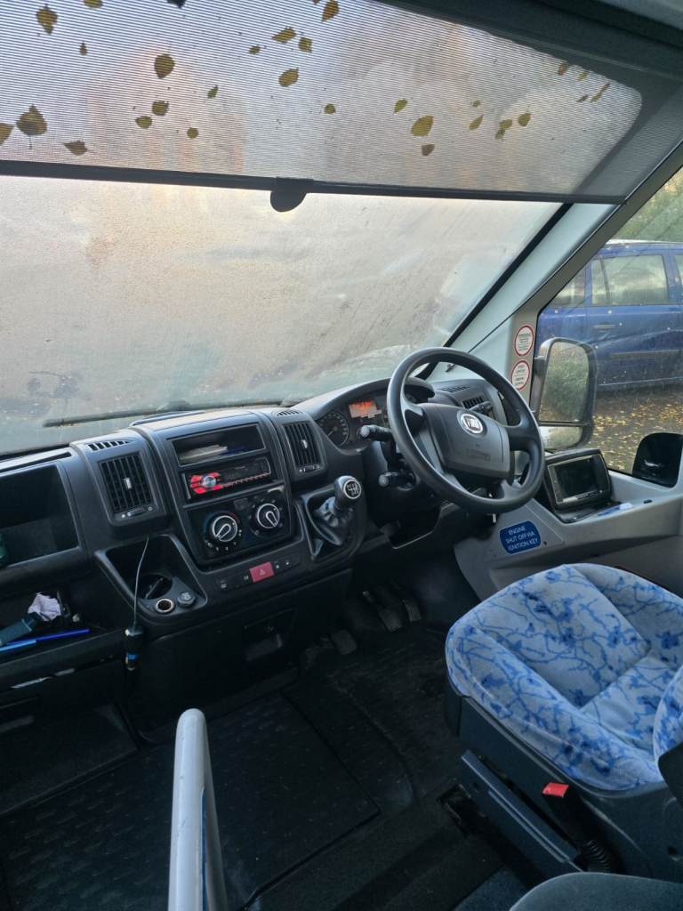 Fiat ducato minibus
