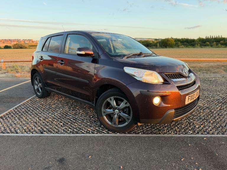 Toyota, URBAN CRUISER, Hatchback, 2010, Manual, 1364 (cc), 5 doors AWD
