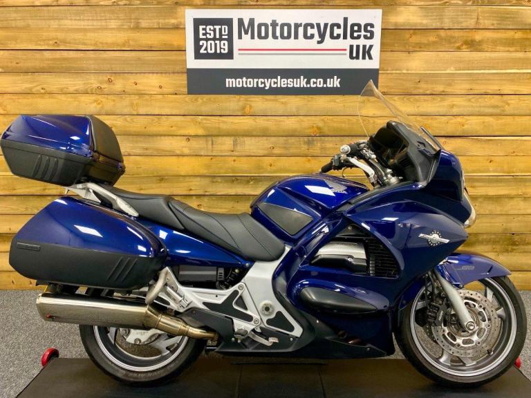 2004 Honda ST1300 A-4 Pan European ABS, Only 15,970 Miles and Great condition