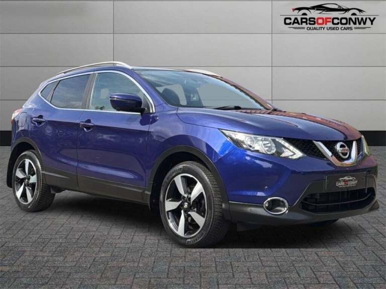 2017 Nissan Qashqai 1.2 DiG-T N-Vision 5dr HATCHBACK PETROL Manual