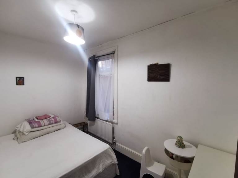 Single room No deposit