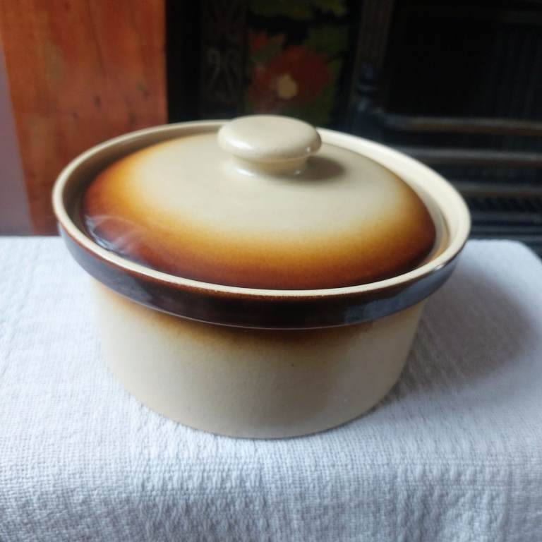 Vintage TG Green Woodville Lidded Casserole Pot 