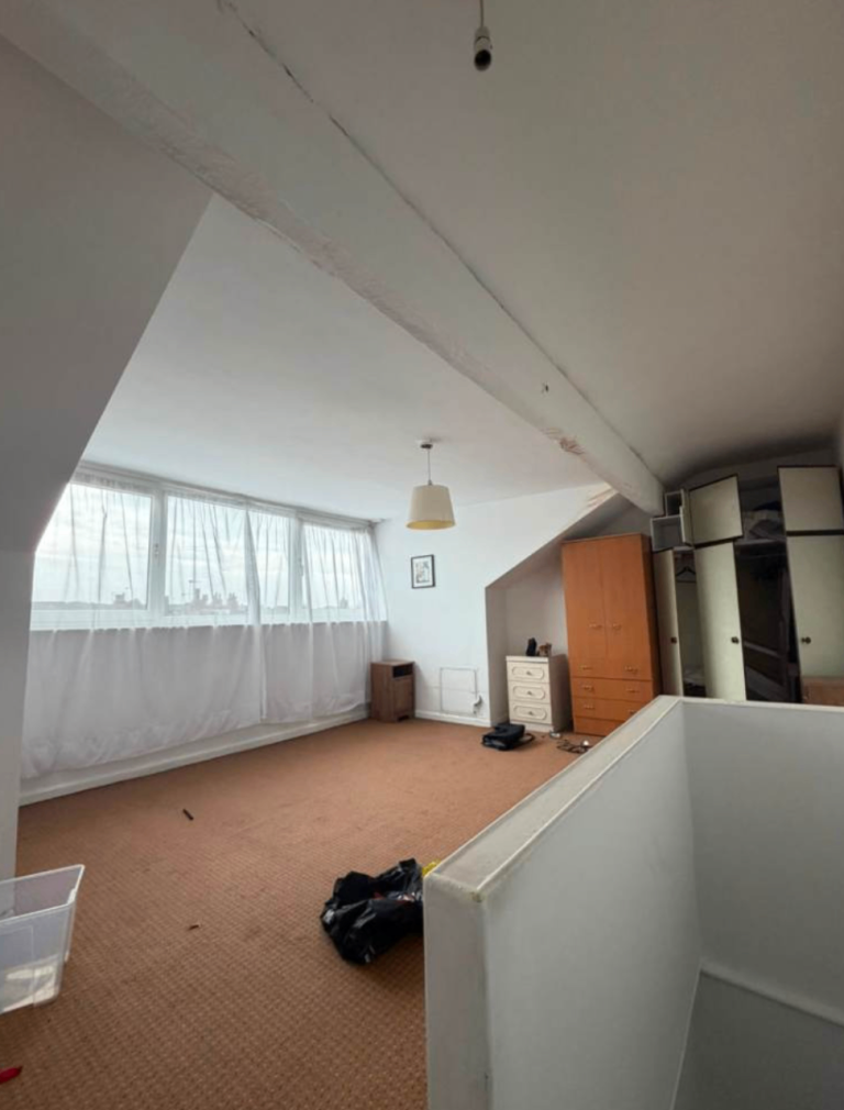 2-Bed House | Renovated | Kitchen | Bills Included | Cross Flatts St, Beeston, West Yorkshire-LS11