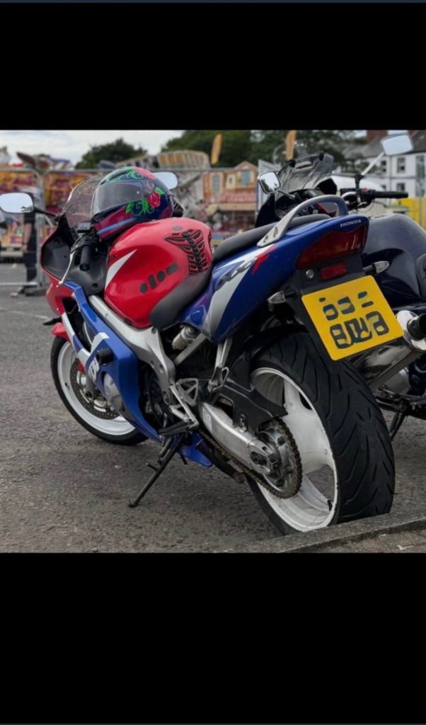 Honda, CBR, 2001, 599 (cc)