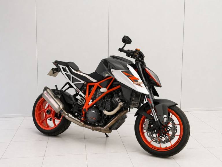2017 KTM 1290 Super Duke R 1290 Naked Petrol Manual Euro 4 (177 ps) Naked Petrol Manual