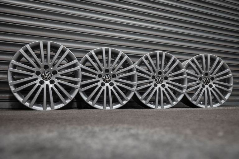 *Refurbished* Genuine 17" VW BBS Alloy Wheels 5x112 Golf/Caddy/Eos/Passat