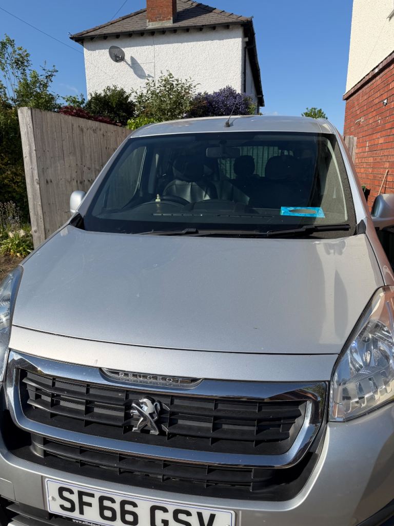 Peugeot, PARTNER TEPEE, MPV, 2016, Manual, 1598 (cc), 5 doors