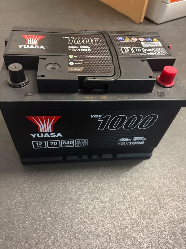 Yuasa Car battery