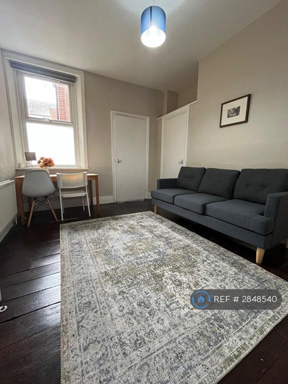 2 bedroom flat in Chippendale Place, Newcastle Upon Tyne, NE2 (2 bed) (#2848540)