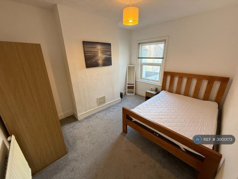 1 bedroom in Susans Road, Eastbourne, BN21 (#3000173)