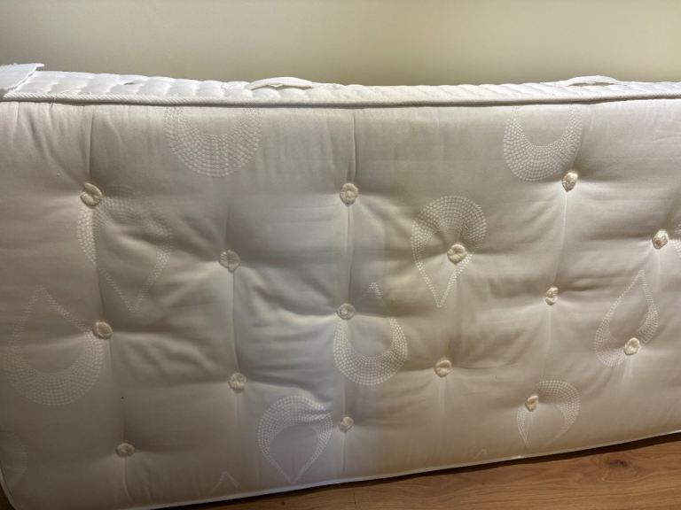 White Mattress – Good Condition, Clean
