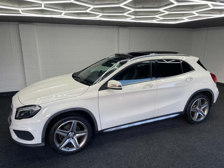 2017 Mercedes-Benz GLA 2.0 GLA250 AMG Line (Premium Plus) SUV 5dr Petrol 7G-DCT 4MATIC Euro 6 (s/...