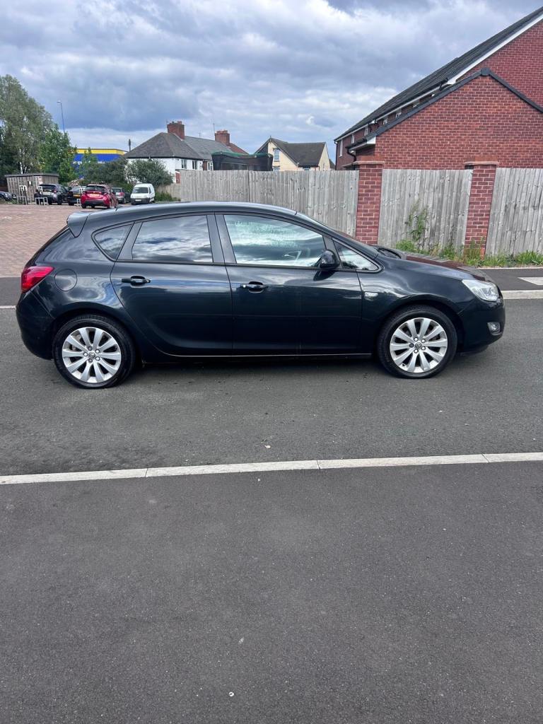 Vauxhall, ASTRA, Hatchback, 2012, Manual, 1598 (cc), 5 doors