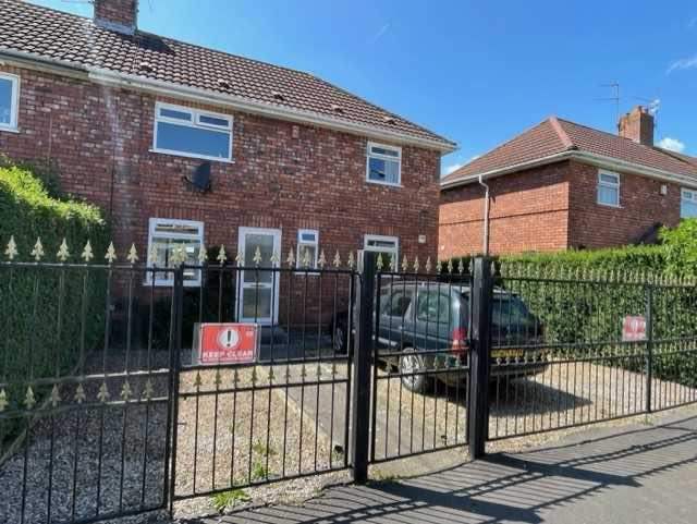 3 Bed Semi Detached House to Let in Speedwell/Kingswood 