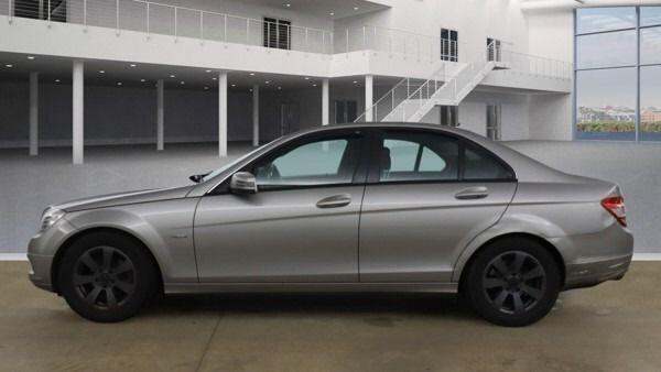 2009 Mercedes-Benz C Class 1.6 C180K BlueEfficiency SE Auto Euro 4 4dr SALOON Petrol Automatic