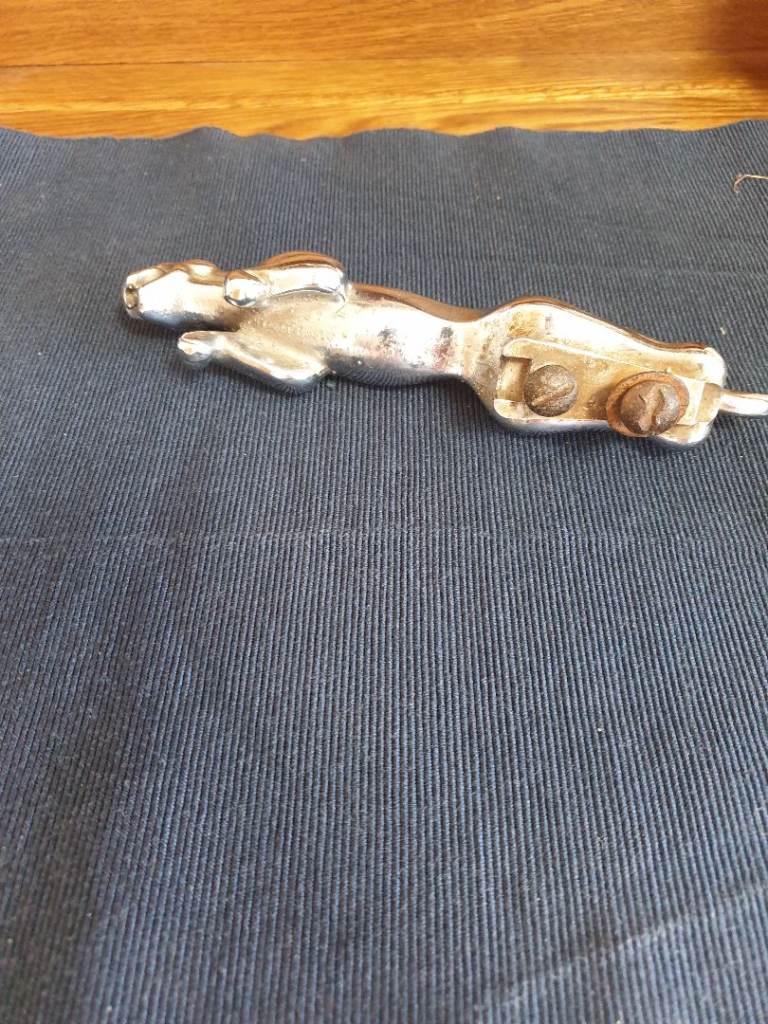 Jaguar bonnet ornament 