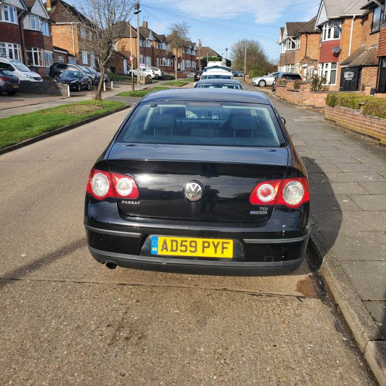VW PASSAT 1.6TDI BLUEMOTION - £35/YEAR ROAD TAX - 60+MPG - 800+miles - FULL MOT - RELIABLE DAILY