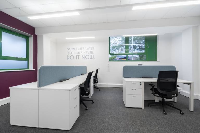 Crowborough - TN6 1DH \ Shared Office Space with Flexible Terms