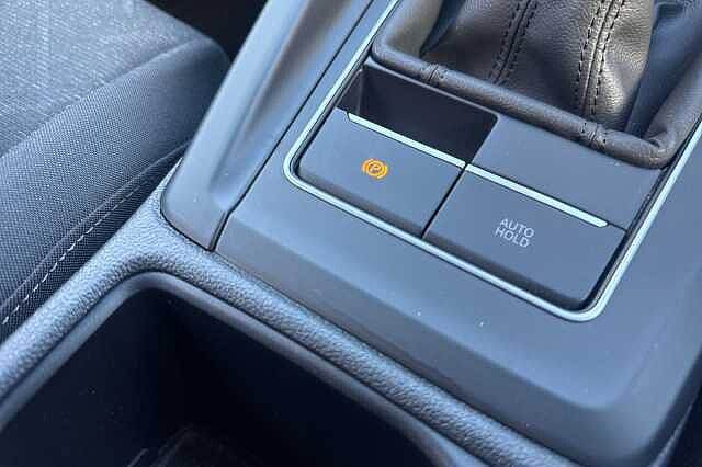 2020 Volkswagen Golf 1.5 TSI Life 5dr Hatchback Petrol Manual