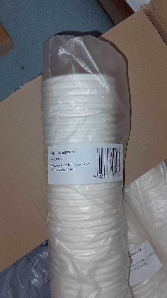 150 vegware paper cups with cardboard sleeves