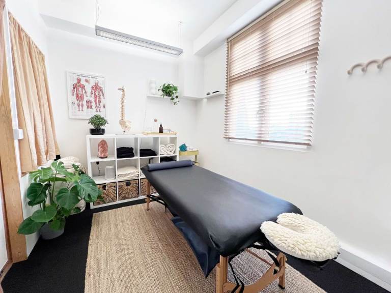 Beauty Room | Therapy Space | Artist Studio to Rent In Hackney Central E8