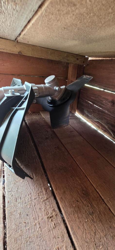 PowerBase Bush cutter