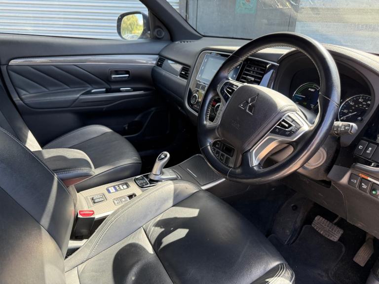 2019 68 MITSUBISHI OUTLANDER HYBRID PETROL + ELECTRIC DAMAGED REPAIRABLE SALVAGE