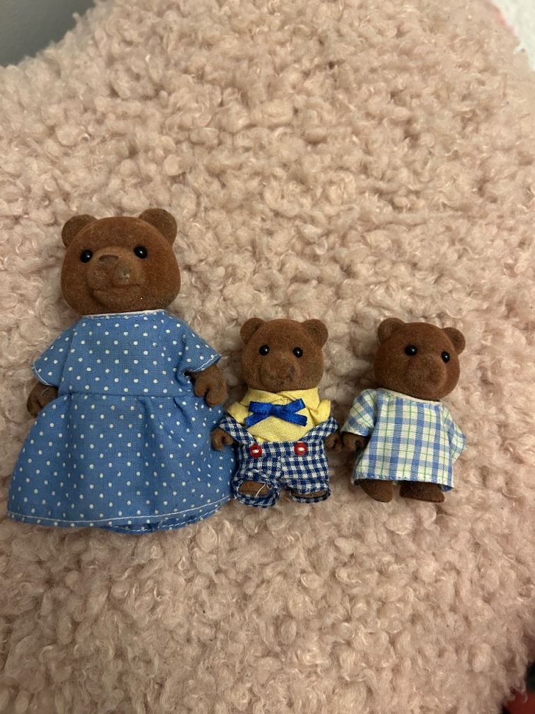 Sylvanian Families timber top bear Figures 