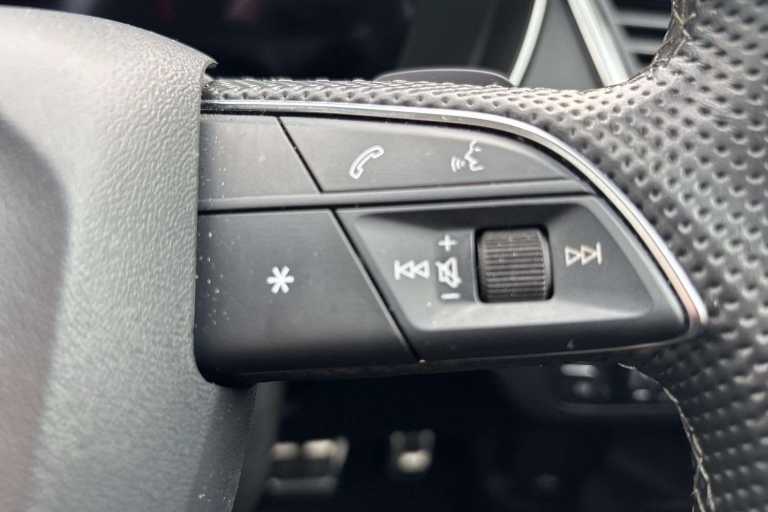 2022 Audi Q5 40 TDI Quattro S Line 5dr S Tronic SUV Diesel Automatic