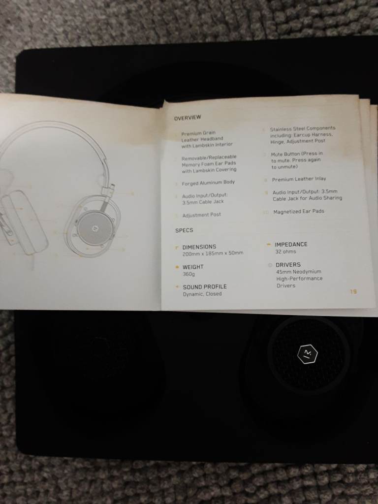 MH 40 WIRED HEADPHONES MASTER AND DYNAMIC